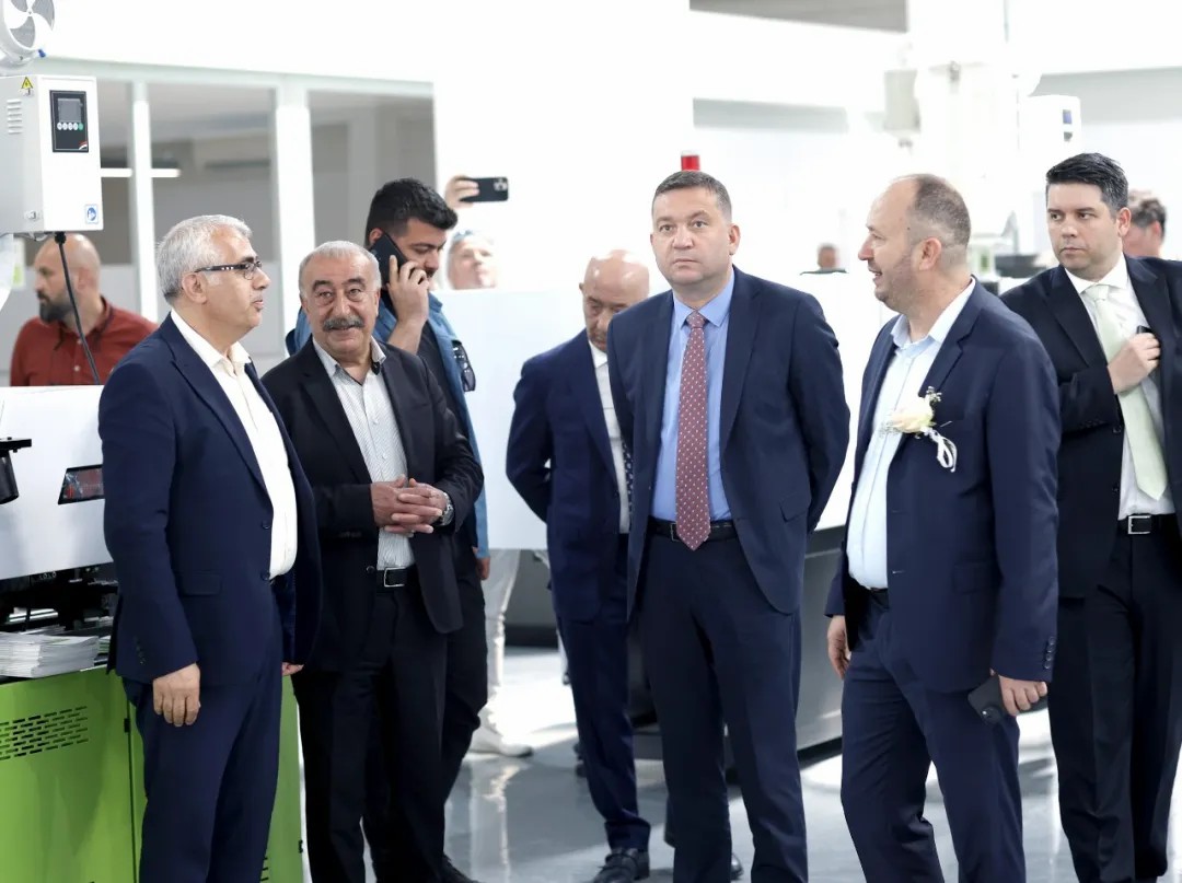 افتتاح مرکز فنی YIZUMI در ترکیه